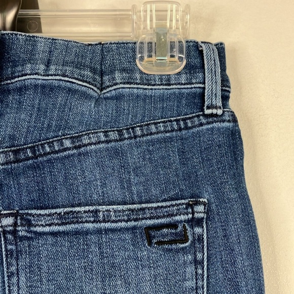 AYR The Riser - Picture 5 of 12